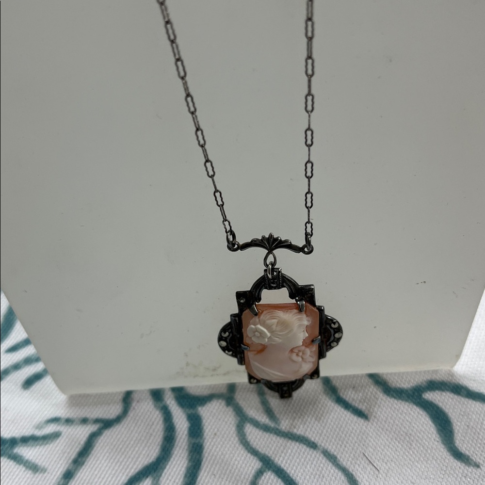 1920’s Silver and Marcasite Cameo Necklace - Picture 5 of 7